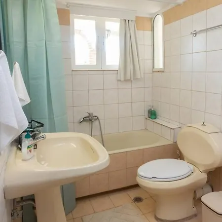 Yuccas Xylokastro N1 * Káto Pitsá